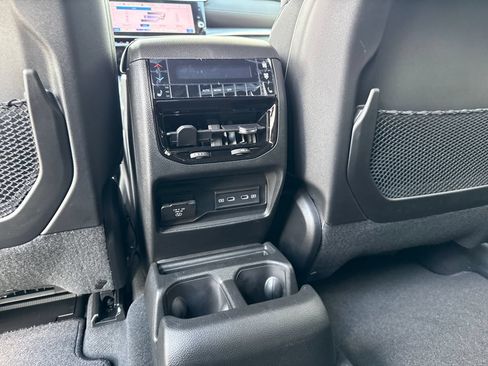 New 2026 Jeep Grand Cherokee L Limited AWD/4WD image 37