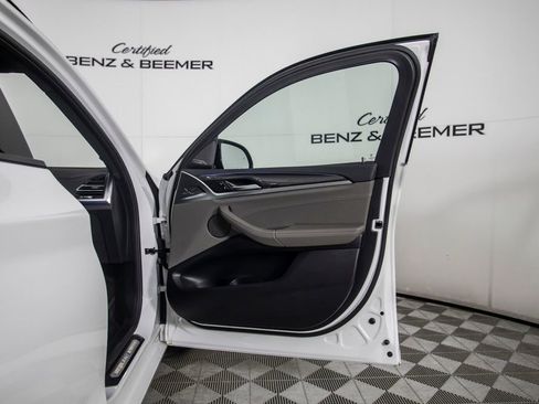 Used 2025 BMW X4 M w/ Executive Package image 16