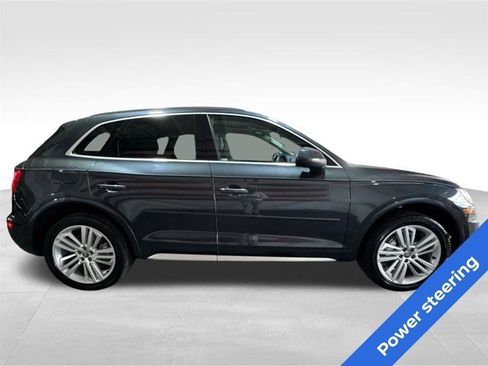 Used 2018 Audi Q5 2.0T Premium Plus w/ Premium Plus Package AWD/4WD image 4