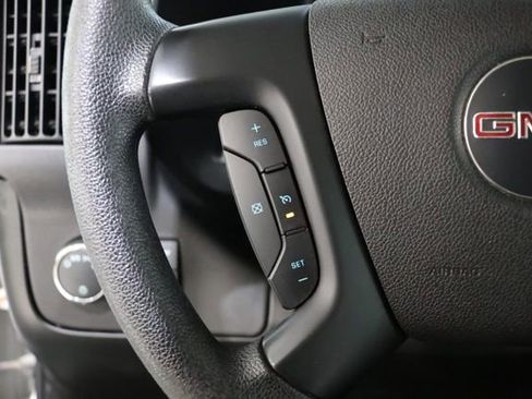 Used 2015 GMC Savana 2500 RWD image 21