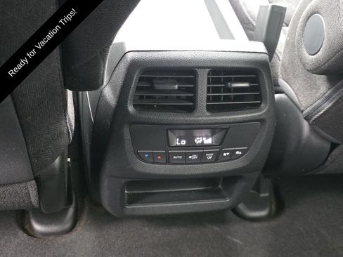 Used 2022 Honda Pilot Sport image 11