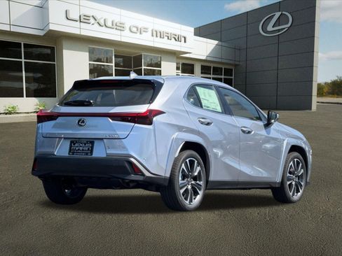 New 2026 Lexus UX 300h FWD image 9