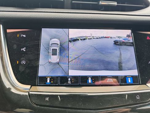 Used 2022 Cadillac XT6 Premium Luxury w/ Technology Package AWD/4WD image 23