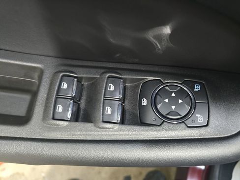 Used 2024 Ford Edge SEL w/ Convenience Package image 29