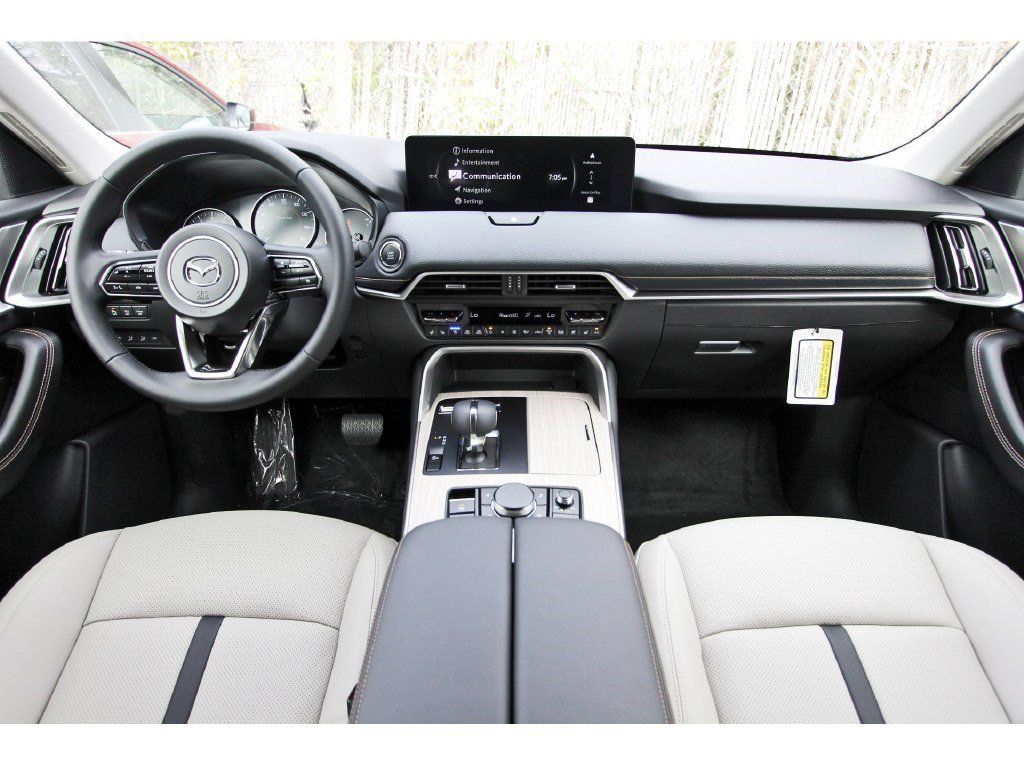 Certified 2026 MAZDA CX-90 3.3 Turbo w/ Preferred Package AWD/4WD image 7