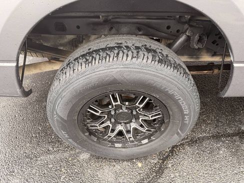Used 2011 Ford F150 XLT w/ XLT Convenience Pkg RWD image 32