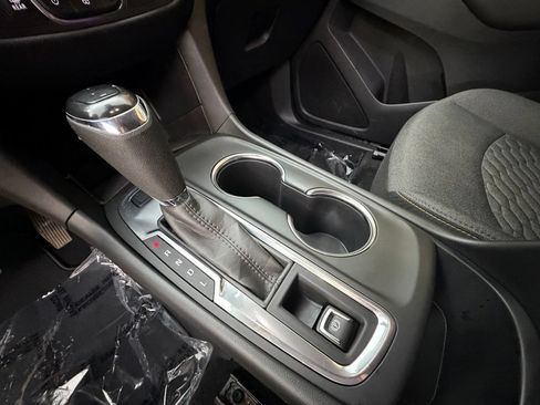 Used 2020 Chevrolet Equinox LT AWD/4WD image 17