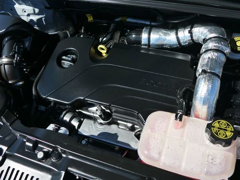 Used 2022 Buick Encore Preferred w/ Safety Package FWD image 30