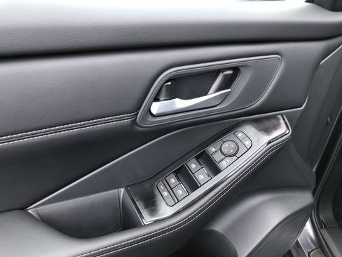 New 2026 Nissan Rogue SV image 21