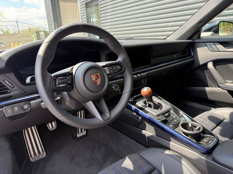 Certified 2026 Porsche 911 Carrera T RWD image 4