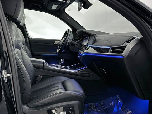 Used 2022 BMW X7 M50i w/ Cold Weather Package AWD/4WD image 27