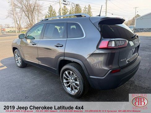 Used 2019 Jeep Cherokee Latitude Plus AWD/4WD image 10