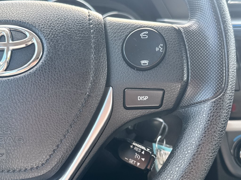 Used 2016 Toyota Corolla LE FWD image 19