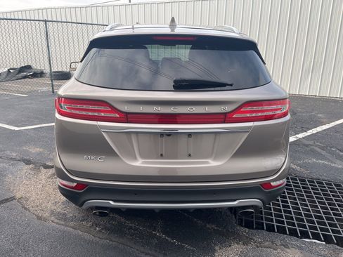 Used 2019 Lincoln MKC Select w/ Select Plus Package FWD image 5