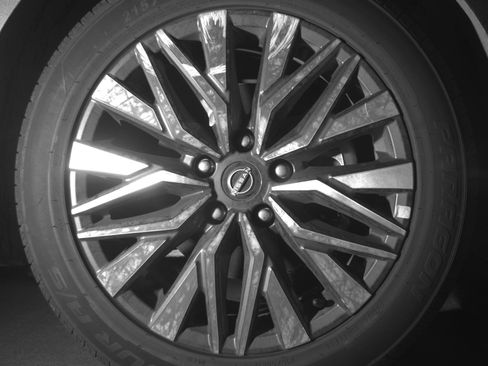 Used 2025 Nissan Altima 2.5 SV image 13