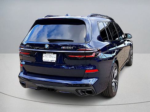 Used 2025 BMW X7 M60i image 5