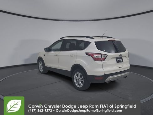 Used 2017 Ford Escape SE w/ SE Leather Comfort Package AWD/4WD image 11