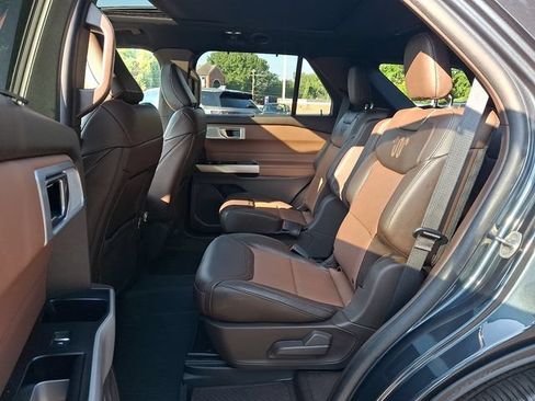Used 2022 Ford Explorer King Ranch w/ Class IV Trailer Tow Package RWD image 10