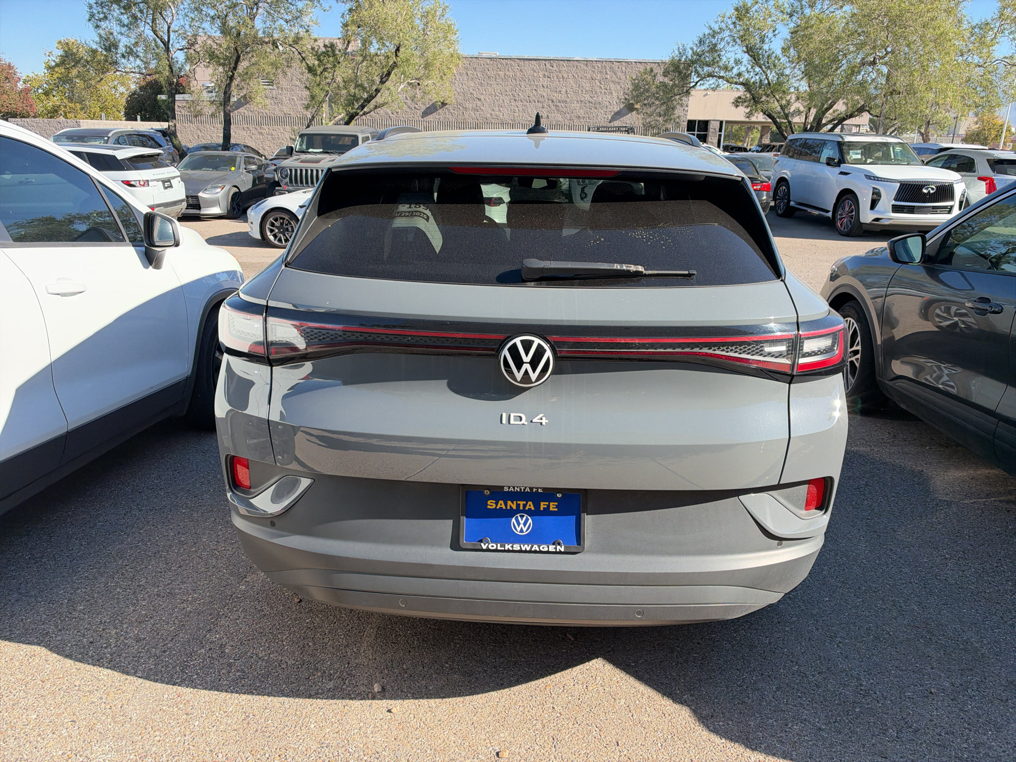 Used 2024 Volkswagen ID.4 2WD image 5