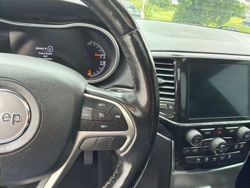 Used 2021 Jeep Grand Cherokee Limited w/ Premium Lighting Group AWD/4WD image 17