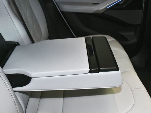 Used 2026 BMW X6 xDrive40i AWD/4WD image 60