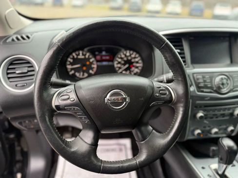 Used 2018 Nissan Pathfinder SL w/ SL Premium Package image 37