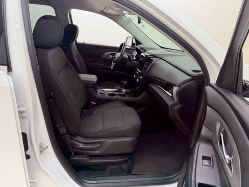 Used 2020 Chevrolet Traverse LT AWD/4WD image 9