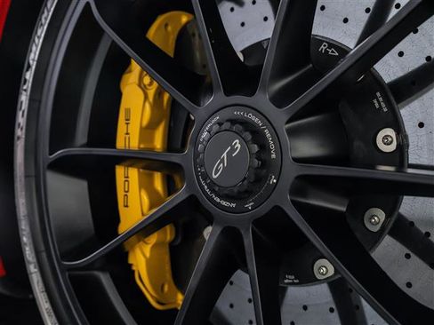 Certified 2019 Porsche 911 GT3 image 21