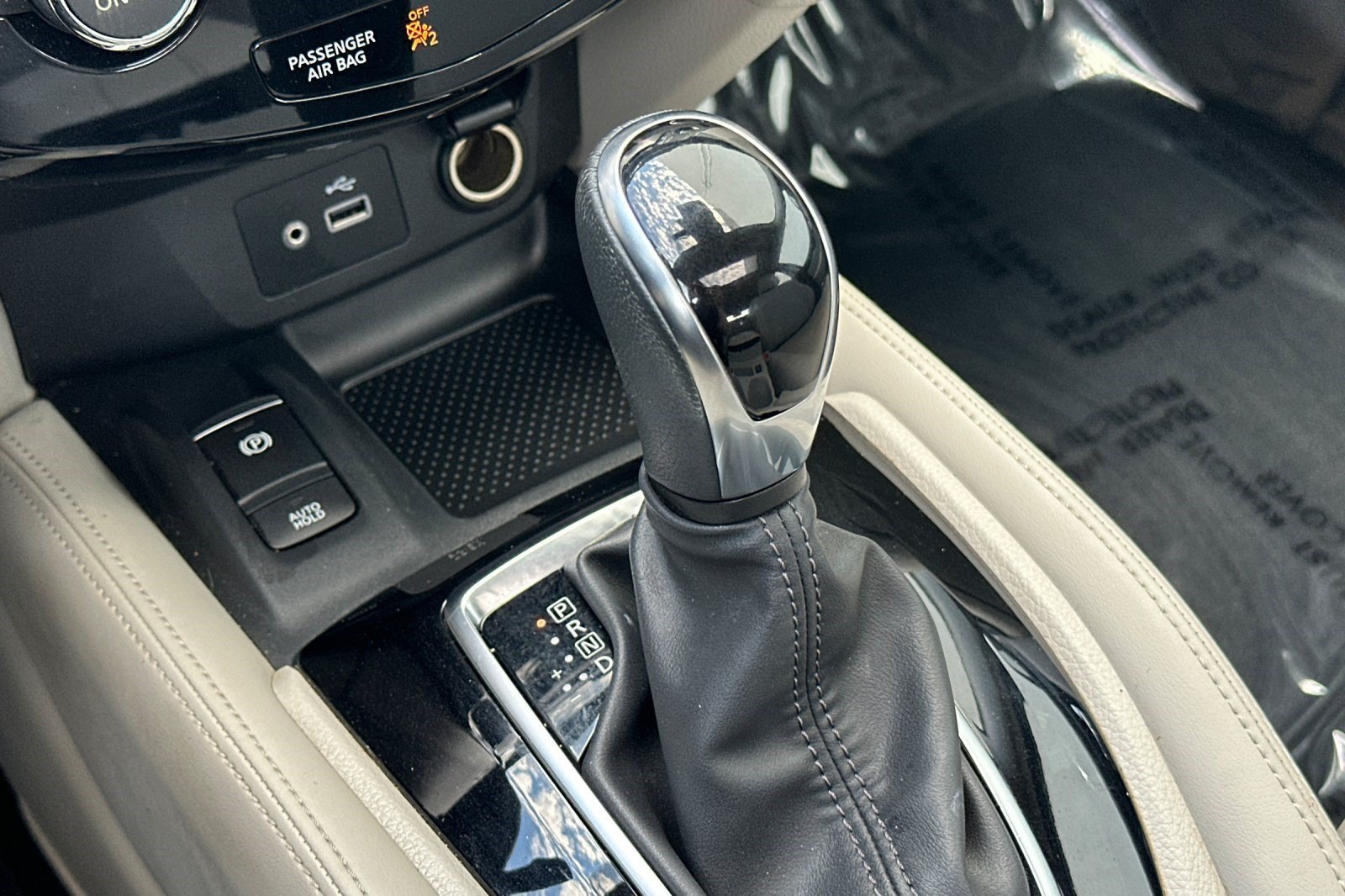 Used 2019 Nissan Rogue Sport SL w/ Premium Package FWD image 17