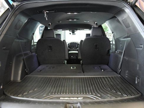 Used 2023 Chevrolet Traverse RS AWD/4WD image 22
