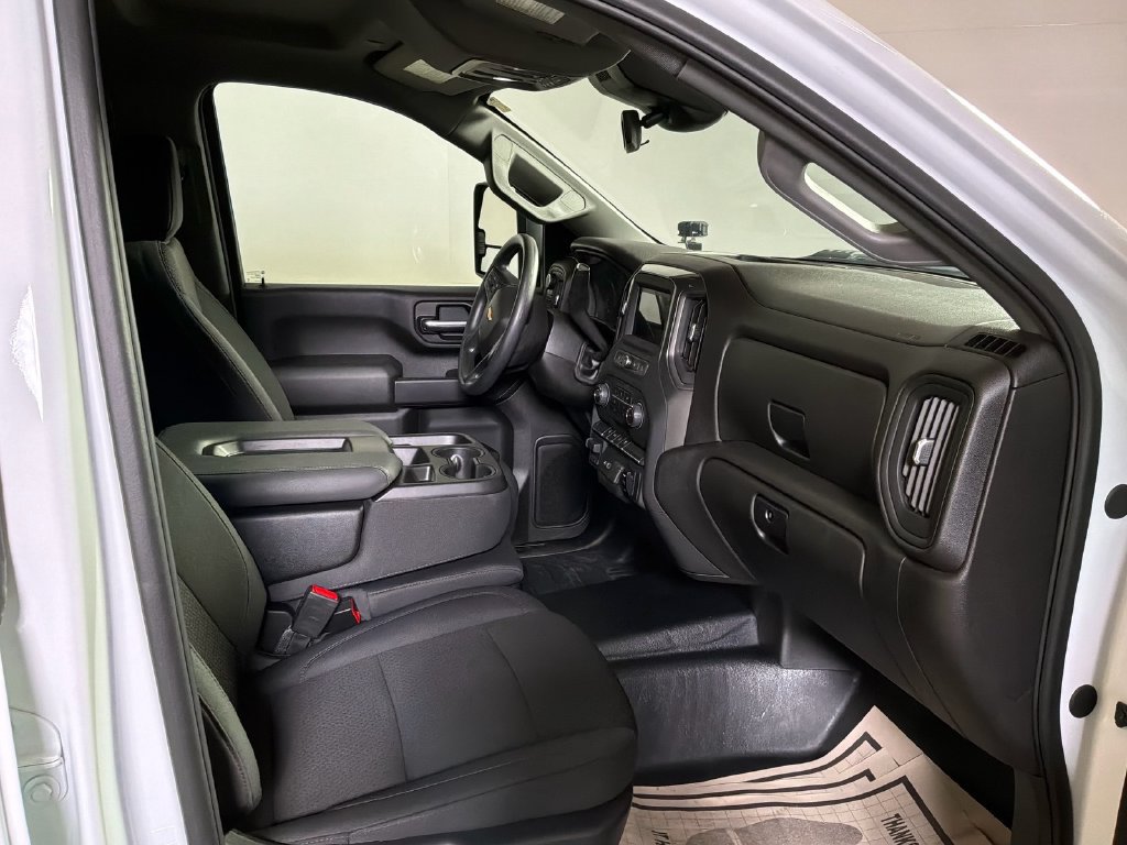 Used 2025 Chevrolet Silverado 3500 W/T AWD/4WD image 30