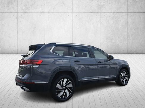Used 2025 Volkswagen Atlas SEL image 5