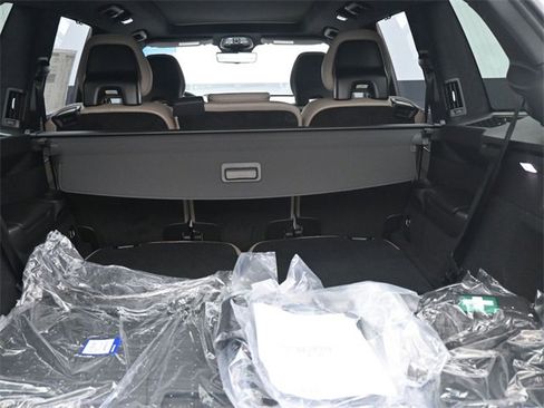 New 2026 Volvo XC90 B6 Ultra w/ Lounge Package image 32