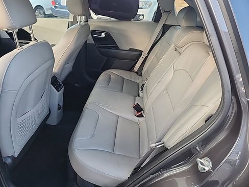 Used 2019 Kia Niro EX Premium w/ Sunroof Package image 11