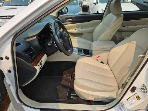Used 2013 Subaru Legacy 2.5i Limited AWD/4WD image 15