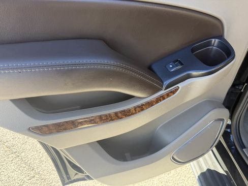 Used 2016 Chevrolet Tahoe LTZ image 18