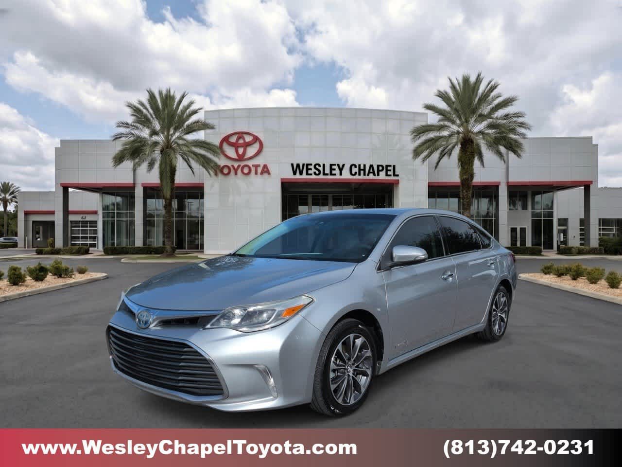 Used 2018 Toyota Avalon XLE Premium FWD image 1