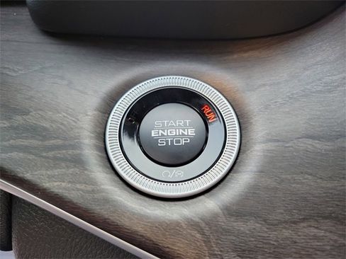 New 2025 Jeep Grand Cherokee L Limited w/ Black Appearance Package image 21