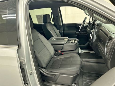 Used 2020 GMC Sierra 1500 SLE w/ SLE Value Package image 22