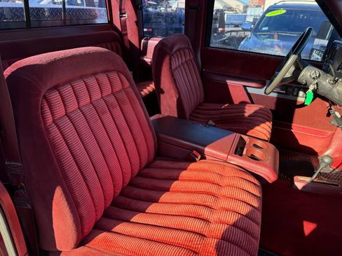 Used 1990 Chevrolet Silverado 2500 4x4 Extended Cab image 34