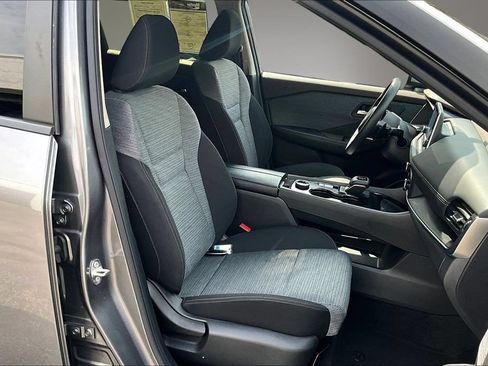 Certified 2023 Nissan Rogue SV AWD/4WD image 28