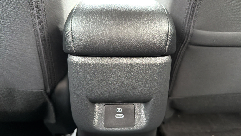 Used 2025 Nissan Versa SV w/ Trunk Package FWD image 12