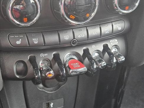 Used 2022 MINI Cooper S image 23