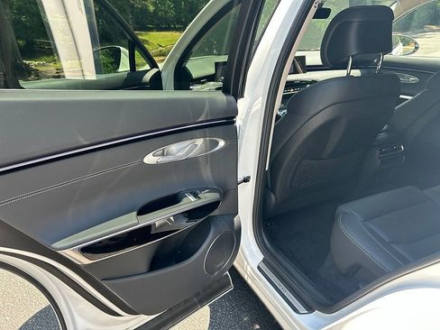 Used 2026 Genesis GV70 2.5T AWD/4WD image 18