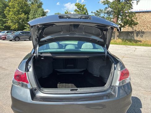 Used 2010 Honda Accord LX-P image 19