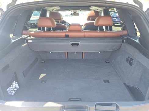 Used 2017 BMW X5 xDrive40e w/ Premium Package AWD/4WD image 14