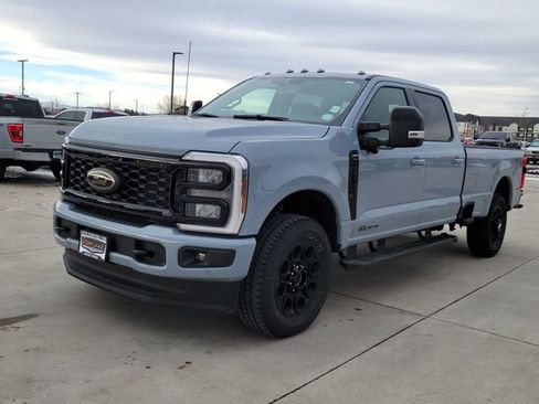 New 2026 Ford F250 Lariat w/ Black Appearance Package image 7