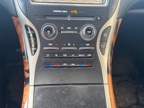 Used 2017 Lincoln MKX Reserve w/ Lincoln MKX Climate Package AWD/4WD image 21