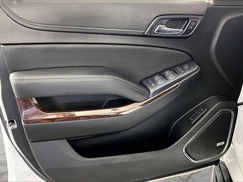 Used 2019 GMC Yukon XL SLT w/ Open Road Package RWD image 18