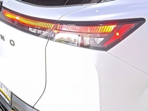 New 2025 Nissan Murano SV AWD/4WD image 13